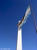 Obelisco y bandera, Buenos Aires, Argentina